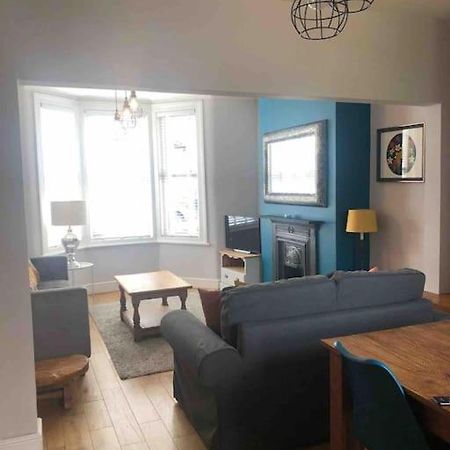 Gloucester Rd 2 Mins Away - Fab, New, Trendy House Bristol Zewnętrze zdjęcie