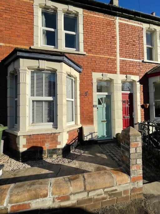 Gloucester Rd 2 Mins Away - Fab, New, Trendy House Bristol Zewnętrze zdjęcie