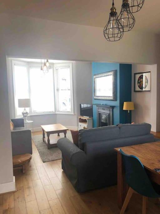 Gloucester Rd 2 Mins Away - Fab, New, Trendy House Bristol Zewnętrze zdjęcie
